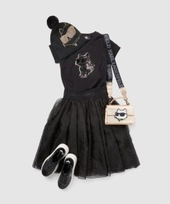 Amberarchives.shop0d8d370bf4 2