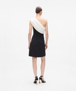 Amberarchives.shop15ad3d53b5 3