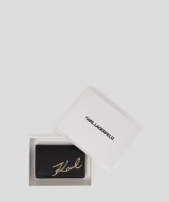 Amberarchives.shop41df10c990 4