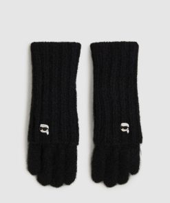 Amberarchives.shop5414fc210b 1