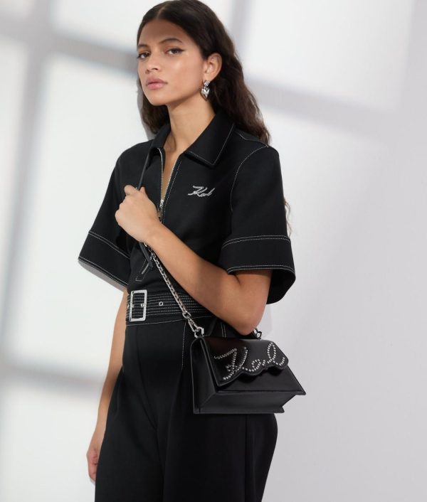 Amberarchives.shop5b34bb5397 2