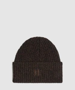 Amberarchives.shop5c4db73d33 1