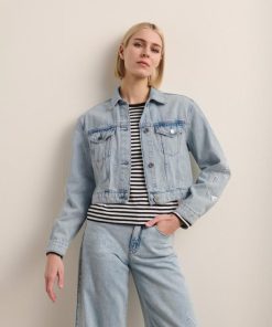 Amberarchives.shop5dc7d9d424 2