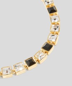 Amberarchives.shop5fedf3ebbf 3