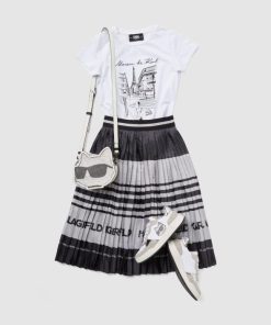 Amberarchives.shop63989ae9a6 2