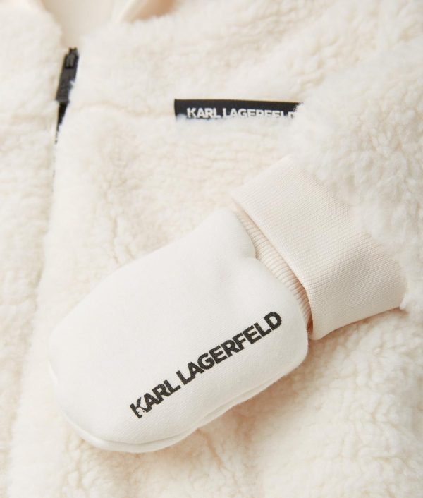 Amberarchives.shop69649e701e 4