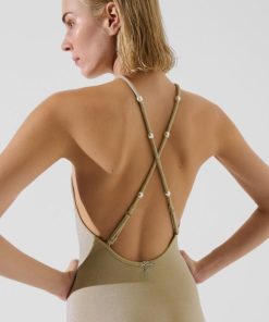 Amberarchives.shop6b49ff7083 3