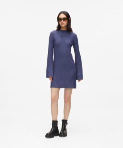 Amberarchives.shop6d966d1594 4