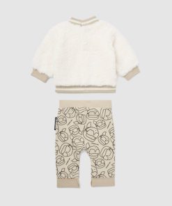 Amberarchives.shop6eeb8f21a4 3