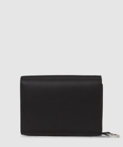 Amberarchives.shop6f22d4b8ab 3