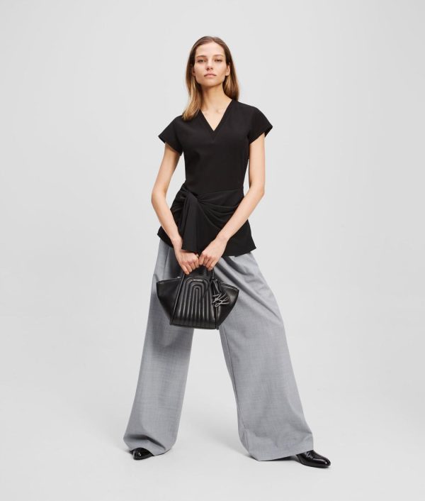 Amberarchives.shop8141851472 4