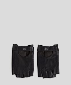 Amberarchives.shop820e0acc2f 1