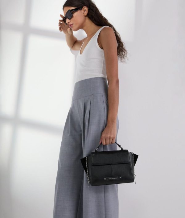 Amberarchives.shop83979ea8b2 2