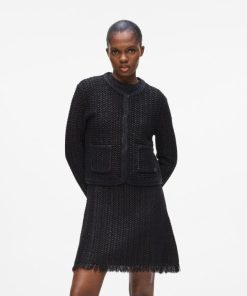 Amberarchives.shop85112b37d3 1