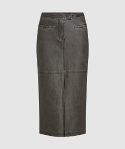 Amberarchives.shop856a61c70d 5