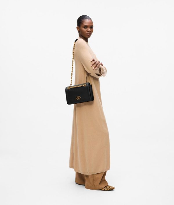 Amberarchives.shop8bc7d0d9bf 2