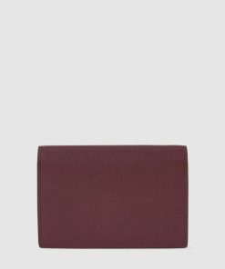 Amberarchives.shop9759d062dc 2