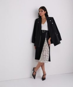 Amberarchives.shopa3cb17dd70 4