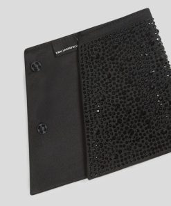 Amberarchives.shopc532cfa9ba 3