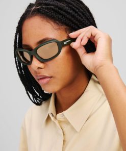 Amberarchives.shopd58fc2c9d3 2