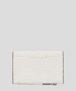 Amberarchives.shope0111b50a9 2