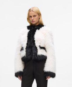 Amberarchives.shope542fd5c03 1