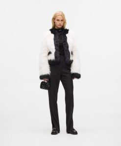 Amberarchives.shope542fd5c03 4